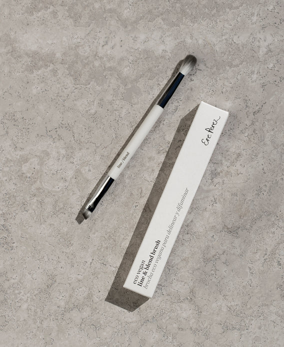Ere Perez Eco Vegan Line & Blend Brush