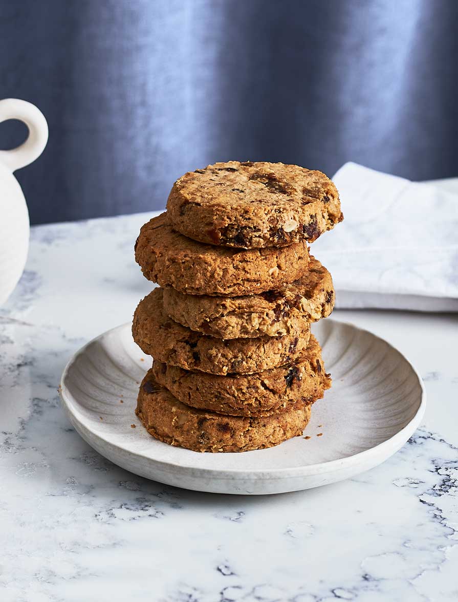 Byron Bay Sticky Date & Ginger Cookie 60g
